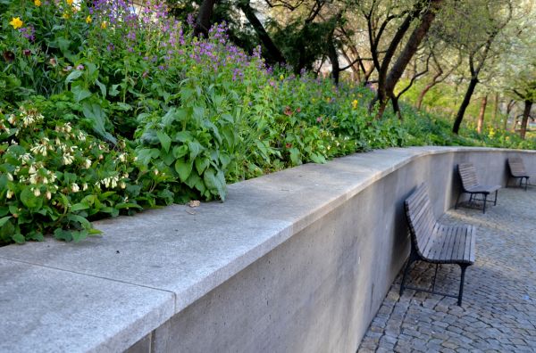 Concrete Retaining Wall Service in Benton