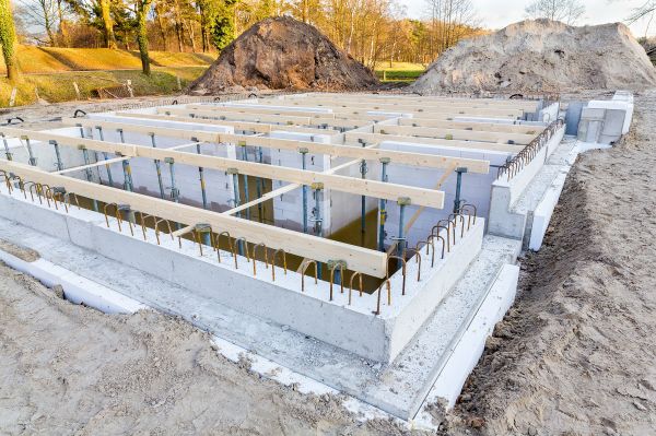 Building Foundation Service in Benton