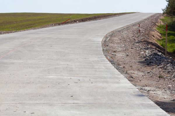 Driveway Cementing in Benton